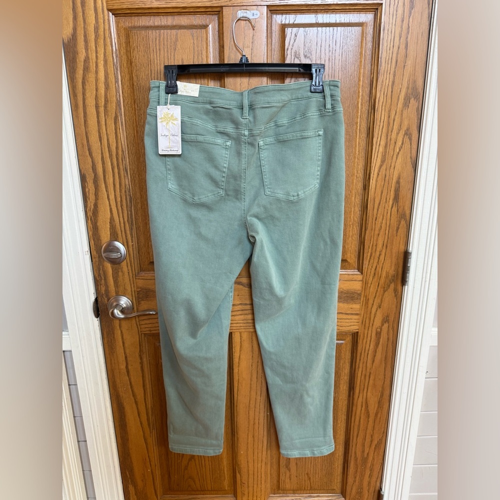 Tommy Bahama Women's Leila Sunwashed Midrise Slim Boyfriend Jeans - Picture 2 of 8